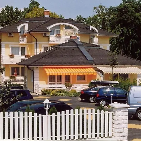 Szálloda Bella Panzió 3*
