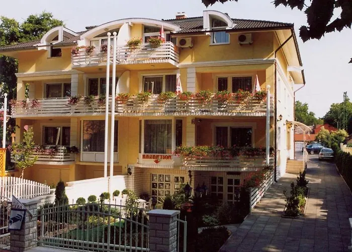 Ξενοδοχείο Bella